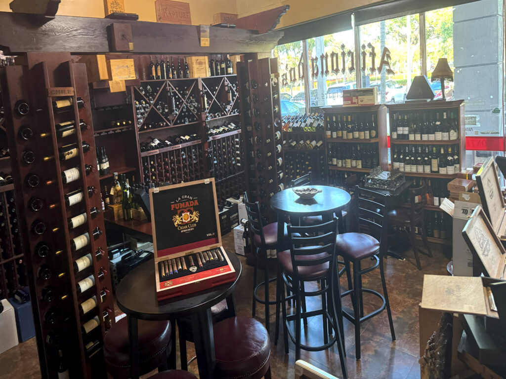 Aficionados-Coral-Springs-Fl-cigar-wine-store